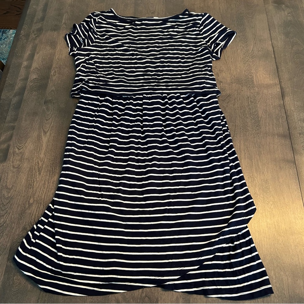 Maternity/Nursing Gap dress size S